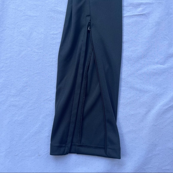Adidas’s track pants size small - Picture 4 of 4